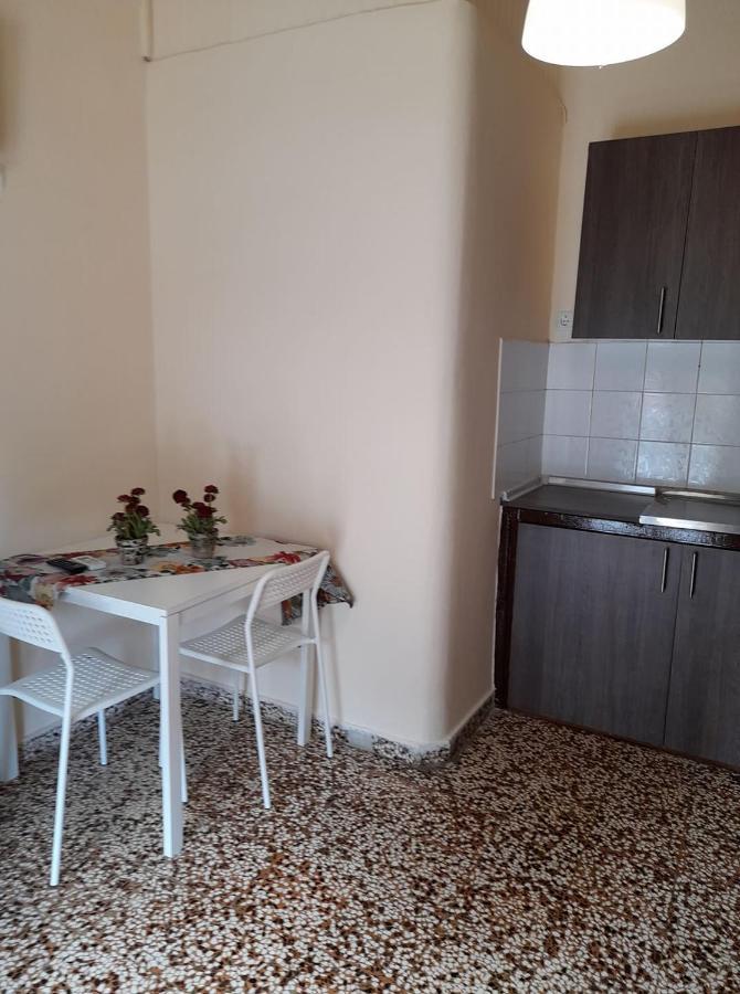 Isalos Apartments Studios Néoi Epivátai Eksteriør bilde